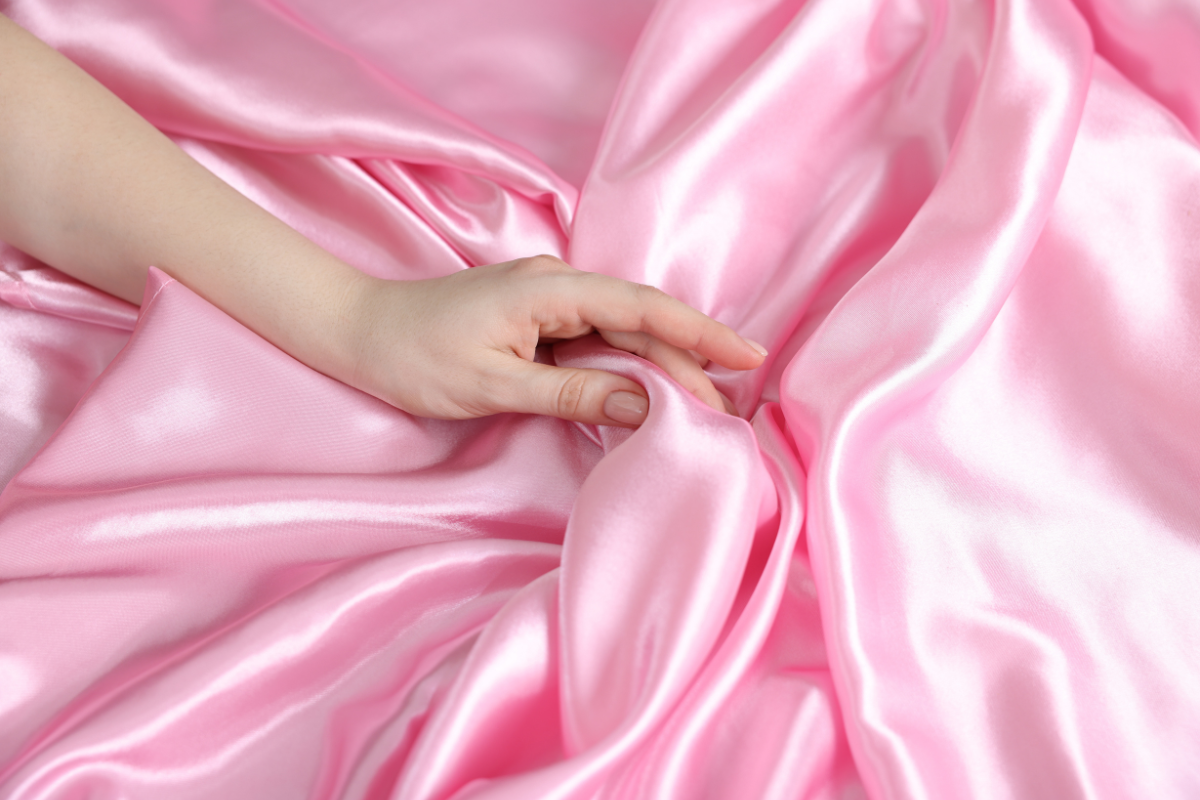 Why Silk Bedding Helps With Allergies