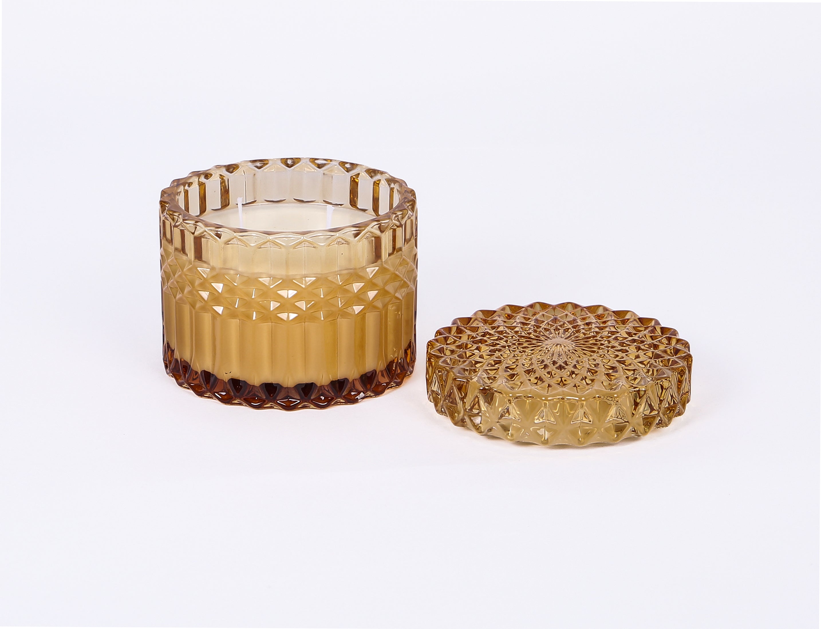 AMBER OUD SCENTED SOY WAX CANDLE